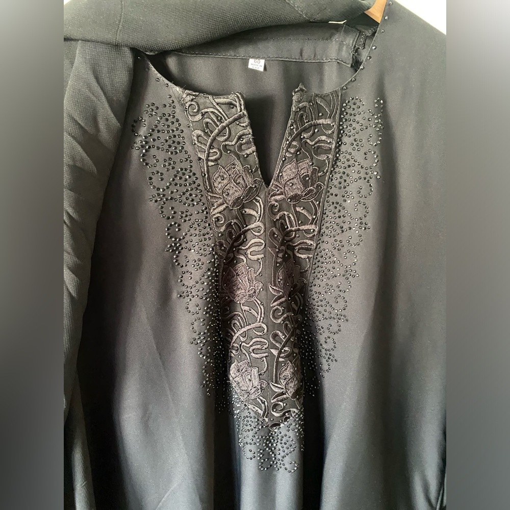 Black Abaya Thobe Embellished Modest Prayer Dress with Head Scarf - size L